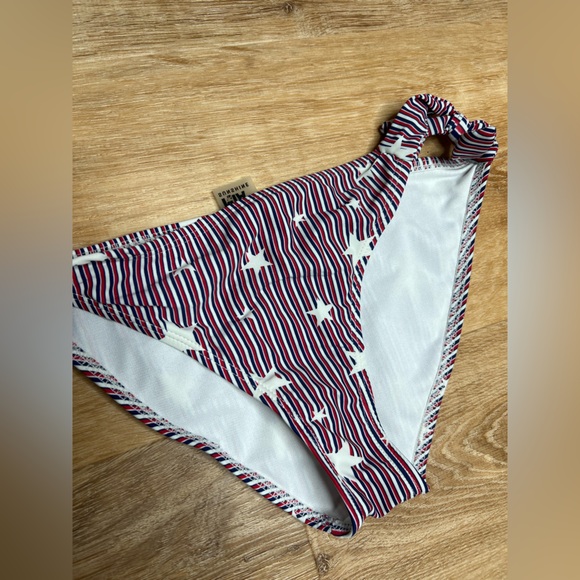 California Sunshine red, white, blue, stars & stripes tie bikini bottom. Medium. - Picture 5 of 5